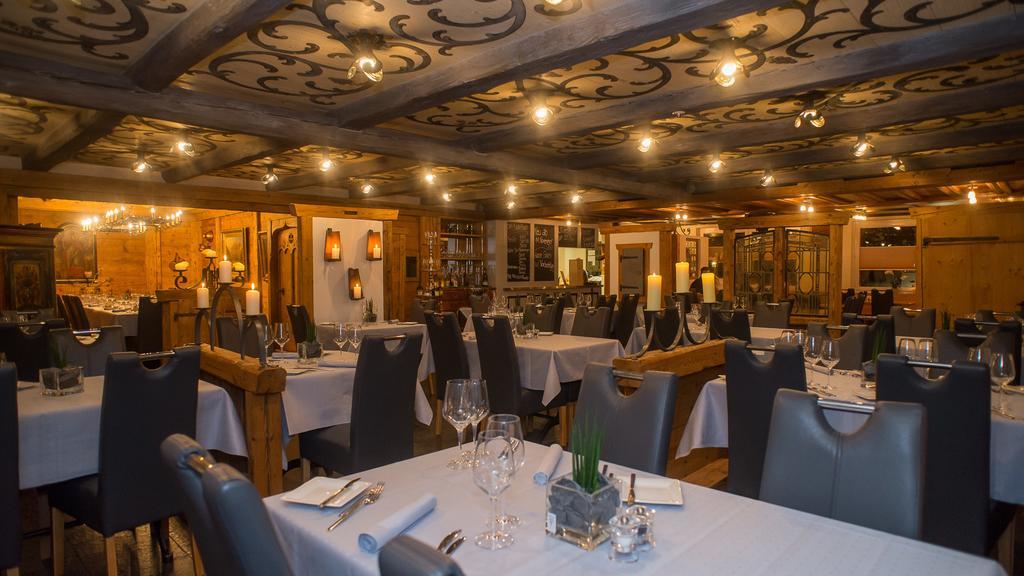 Hotel Badhof Альтштеттен Экстерьер фото