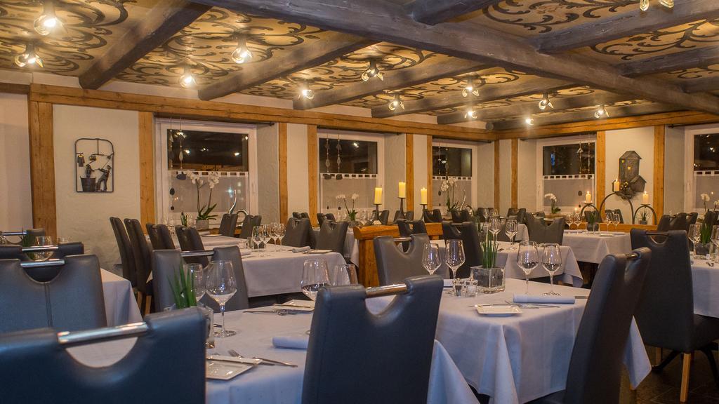 Hotel Badhof Альтштеттен Экстерьер фото